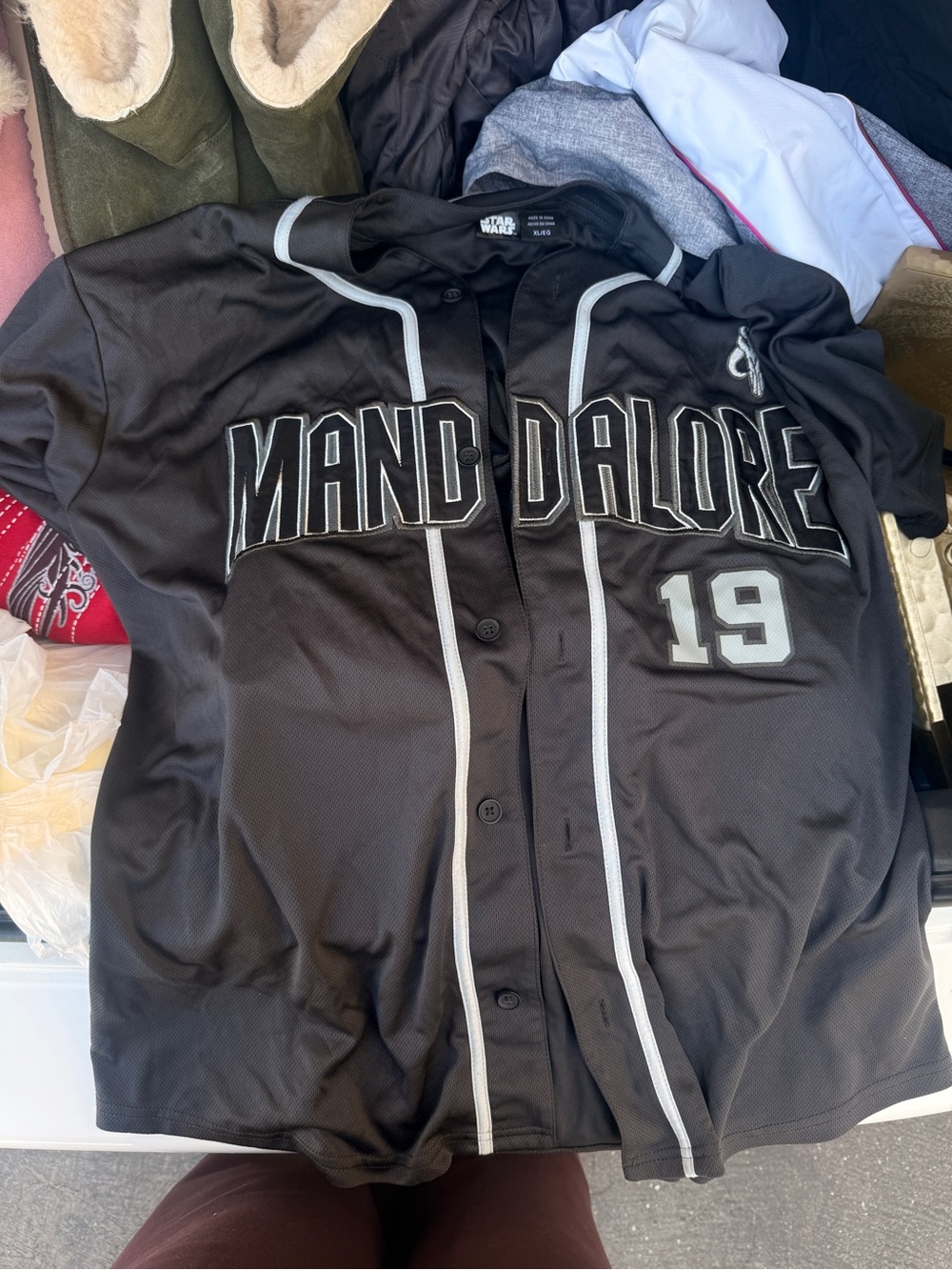 Star Wars Black "Mandalorian" Baseball Jersey - Men's